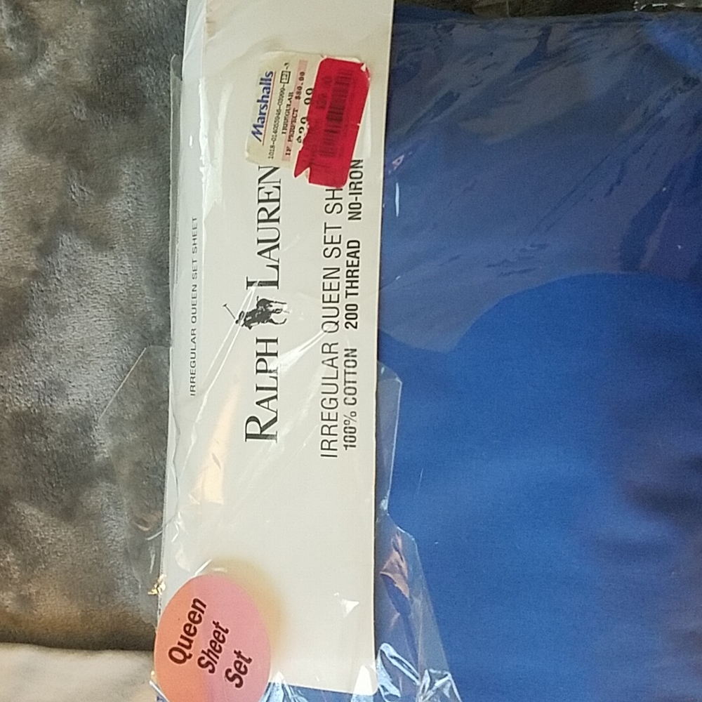 Ralph lauren queen sheet set. Beautiful blue. Never used! 100% cotton